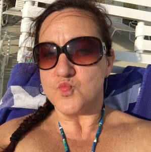 Meet your Posher, Sharon